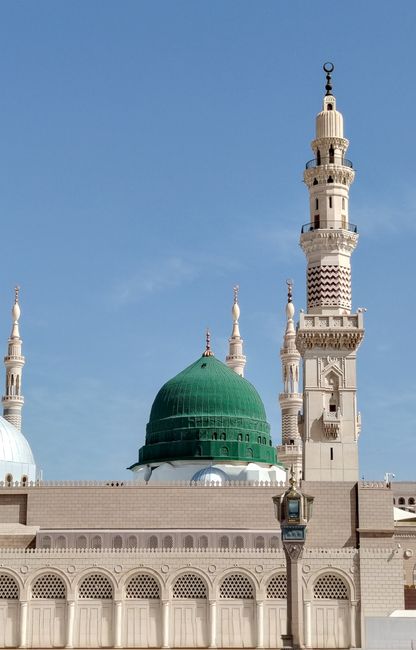 Masjid an-Nabawi in Madinah